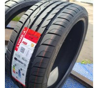 Three A P606 235/35 R19 91W